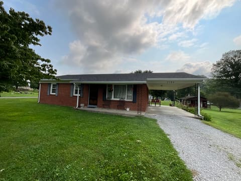 3186 KY-198, Hustonville, KY 40437 — photo 3