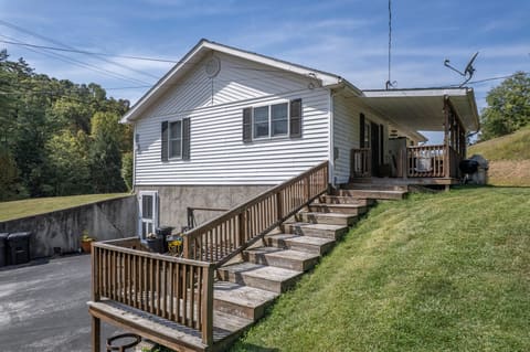 6194 Highway 460, West Liberty, KY 41472 — photo 4