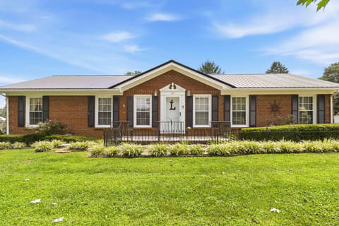 307 Dogwood Drive, Stanford, KY 40484 — photo 2