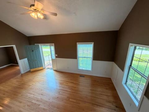 313 Dawn Drive, Hopkinsville, KY 42240 — photo 2