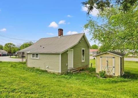 128 Fort Street, Harrodsburg, KY 40330 — photo 2