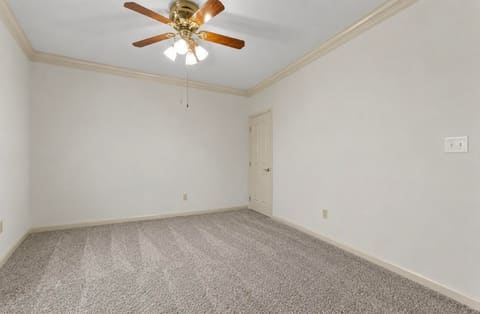402 Blue Rose Court, Louisville, KY 40223 — photo 3