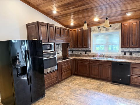 1549 Capp Springs Road, Benton, KY 42025 — photo 5