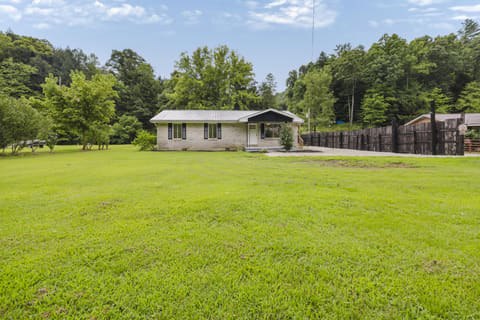 5390 Highway 191, Campton, KY 41301 — photo 2