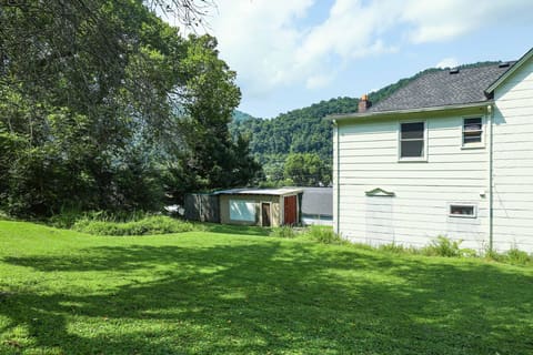 307 Catalpa Street, Pineville, KY 40977 — photo 5