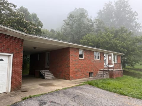 1044 Kentucky 1426, Banner, KY 41603 — photo 4