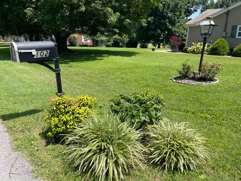 102 Maplewood Drive, Lancaster, KY 40444 — photo 3