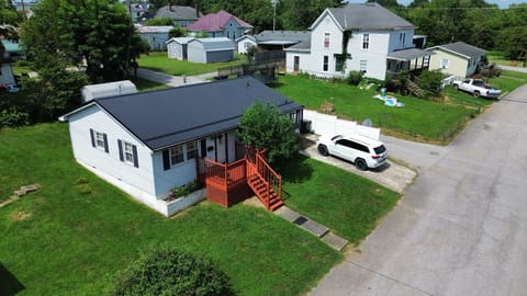 208 Tureman Avenue, Carlisle, KY 40311 — photo 2