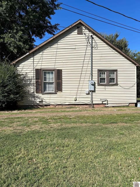 307 Wright Street, Mayfield, KY 42066 — photo 2
