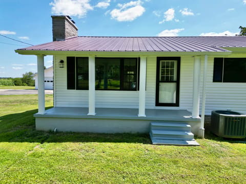 6897 HWY 52, Beattyville, KY 41311 — photo 4