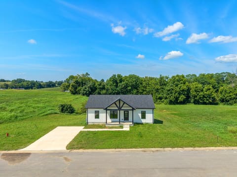 82 Temple Drive, Springfield, KY 40069 — photo 5