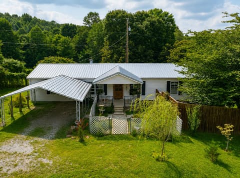 631 Adams Road, Corbin, KY 40701 — photo 2