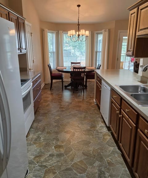 416 Worthington Place, Richmond, KY 40475 — photo 3