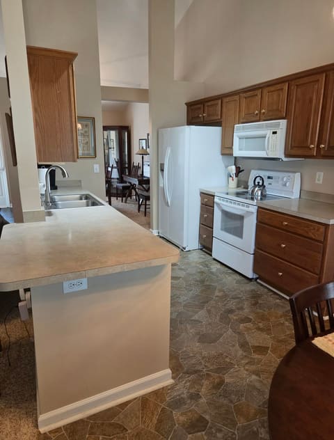 416 Worthington Place, Richmond, KY 40475 — photo 4
