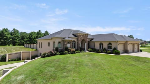 247 Taylor Circle, Bronston, KY 42518 — photo 4
