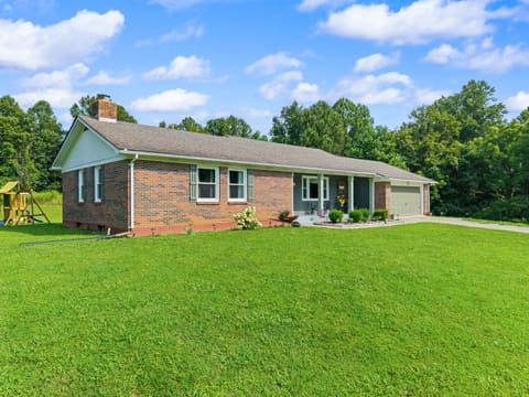 315 Hieronymus Loop, Beattyville, KY 41311 — photo 5
