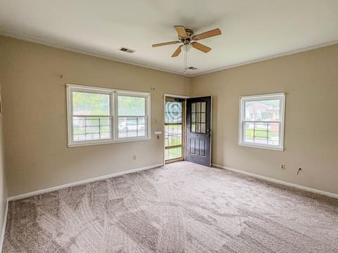 869 Whitney Avenue, Lexington, KY 40508 — photo 3