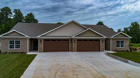 160 Hidden Valley Drive, Paducah, KY 42003 — photo 3