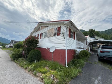 432 First Street, Lynch, KY 40855 — photo 3