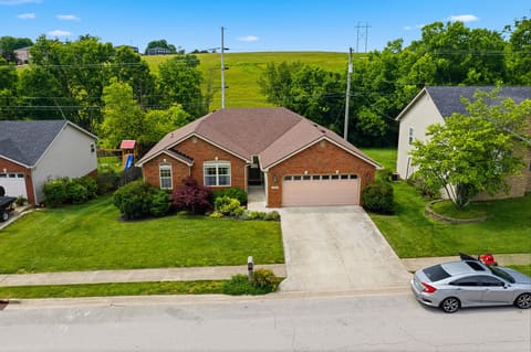 305 Forest Ridge Drive, Frankfort, KY 40601 — photo 5
