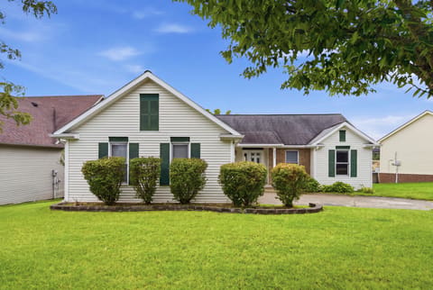 300 Lakeshore Circle, Georgetown, KY 40324 — photo 2