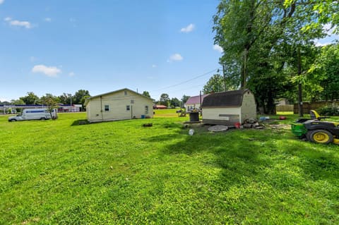 107 Westside, Earlington, KY 42410 — photo 4