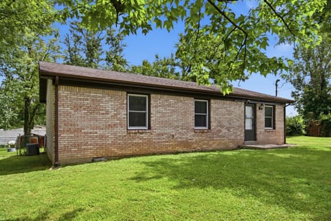 203 Dennis Street, Richmond, KY 40475 — photo 3