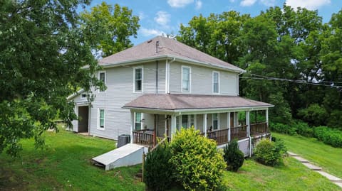 845 Copperhead Road, Paint Lick, KY 40461 — photo 2