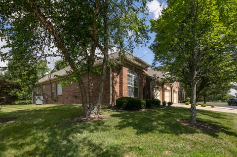 4021 Castlebridge Lane, Lexington, KY 40509 — photo 2