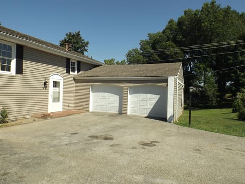 121 Crescent Drive, Mt Sterling, KY 40353 — photo 2