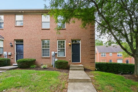 1156 Appian Crossing Way 201, Lexington, KY 40517 — photo 2