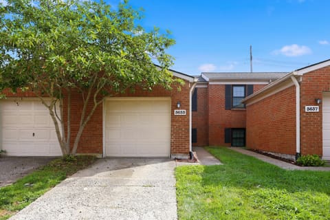 3633 Squires Woods Way, Lexington, KY 40515 — photo 2