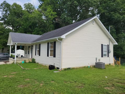 2001 Stacy Lane Road, Irvine, KY 40336 — photo 4