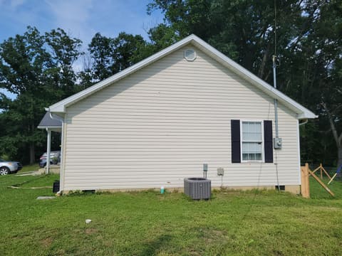 2001 Stacy Lane Road, Irvine, KY 40336 — photo 5