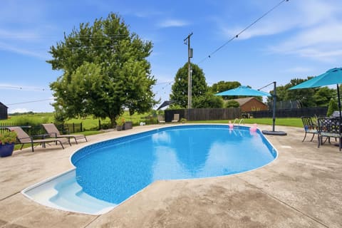 704 Sovereign Drive, Richmond, KY 40475 — photo 2
