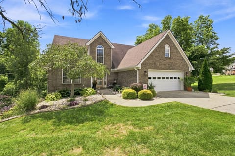 1002 Tyburn Lane, Frankfort, KY 40601 — photo 2