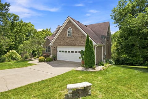 1002 Tyburn Lane, Frankfort, KY 40601 — photo 3