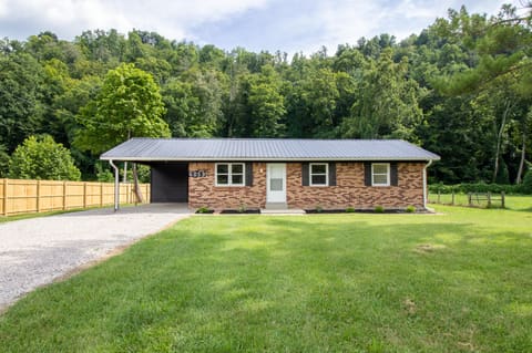 6053 W U.S. 460 Highway, Means, KY 40346 — photo 2