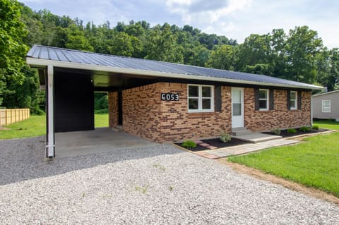 6053 W U.S. 460 Highway, Means, KY 40346 — photo 3