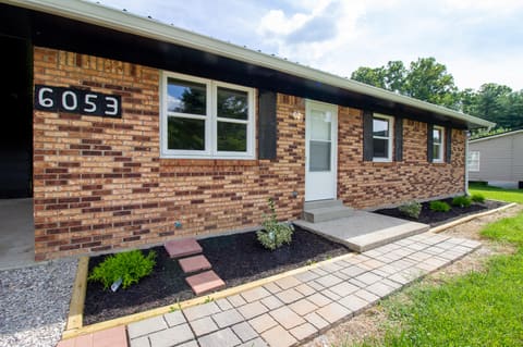 6053 W U.S. 460 Highway, Means, KY 40346 — photo 4