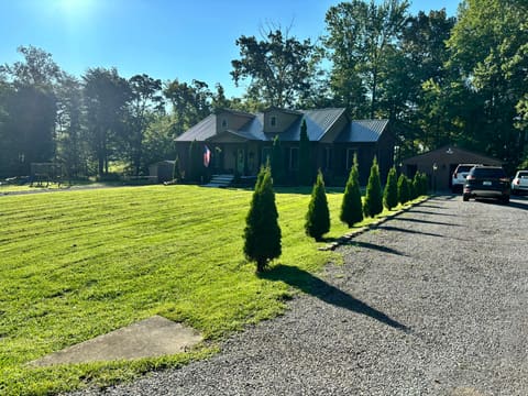 245 Hart Lane, Russell Springs, KY 42642 — photo 4