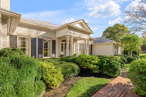 1785 Mooreland Drive, Lexington, KY 40502 — photo 3