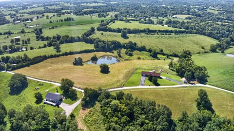 200 Long Lane, Harrodsburg, KY 40330 — photo 2