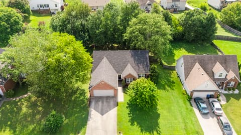 1059 Man O' War Drive, Frankfort, KY 40601 — photo 4