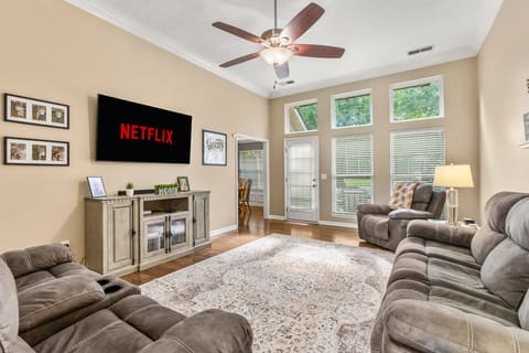 1059 Man O' War Drive, Frankfort, KY 40601 — photo 5
