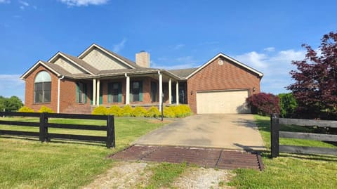 3884. Stepstone Road, Owingsville, KY 40360 — photo 2
