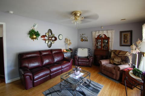 5825 Oaks Road, Paducah, KY 42003 — photo 2