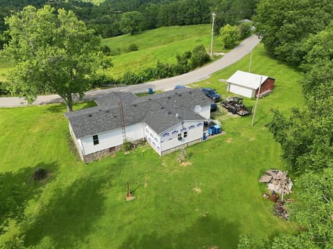 1321 Kays Road, Lawrenceburg, KY 40342 — photo 3