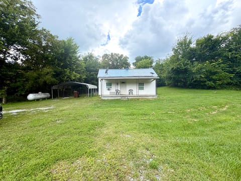 180 Russell Branch Rd Road, Harrodsburg, KY 40330 — photo 2
