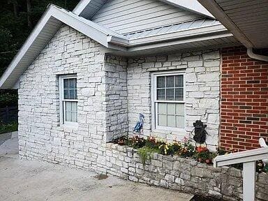 604 U.S. 421, McKee, KY 40447 — photo 2